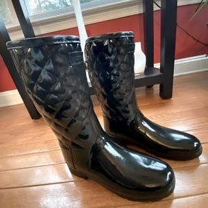 Hunter Boots- Quilted texture with a glossy look